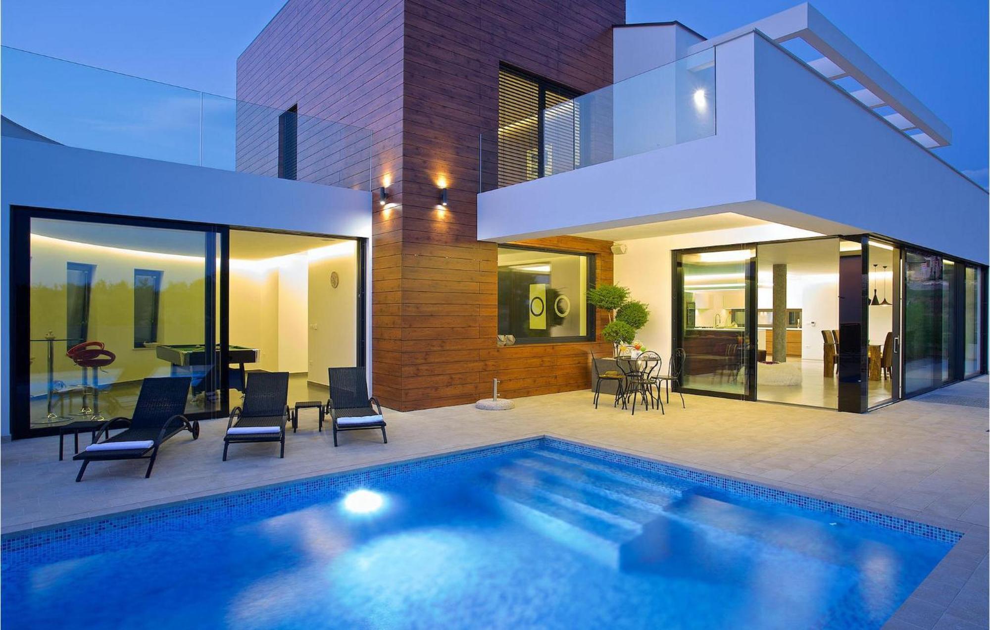 Aria *